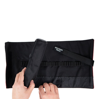 Astuccio arrotolabile Roller - con astuccio zip interno - 24 scomparti - 7,5 x 21,5 cm - tessuto - rosso - Koh.I.Noor